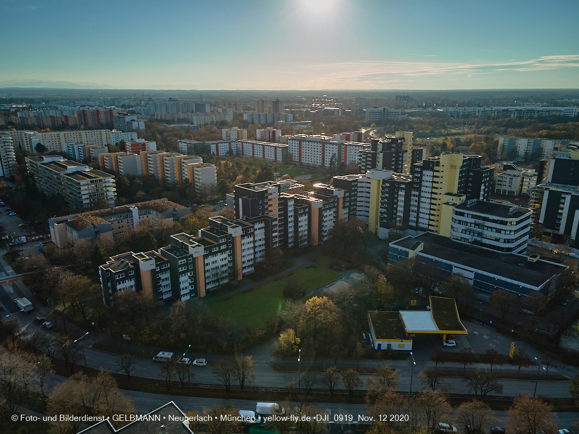 12.11./09.11.2020 - Marx-Zentrum und Umgebung am Karl-Marx-Ring in Neuperlach